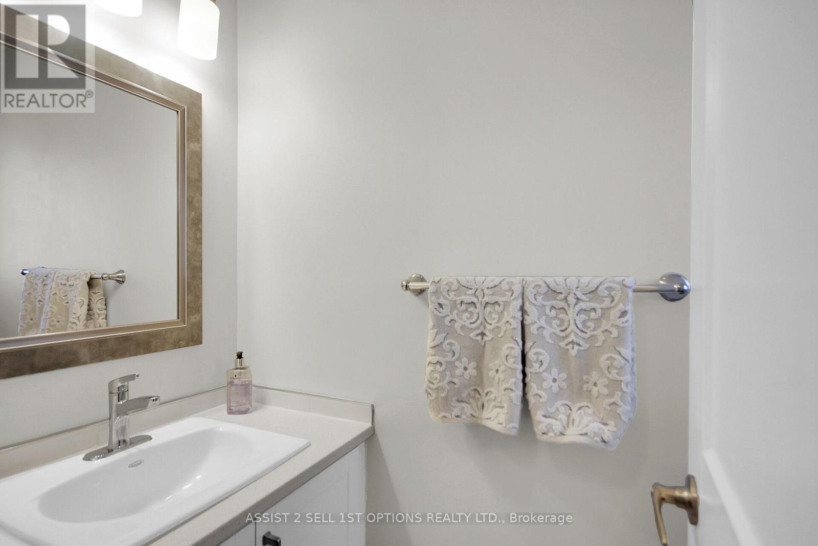 22 Castlebrook Lane, Ottawa, Ontario  K2G 5G3 - Photo 9 - X12670302