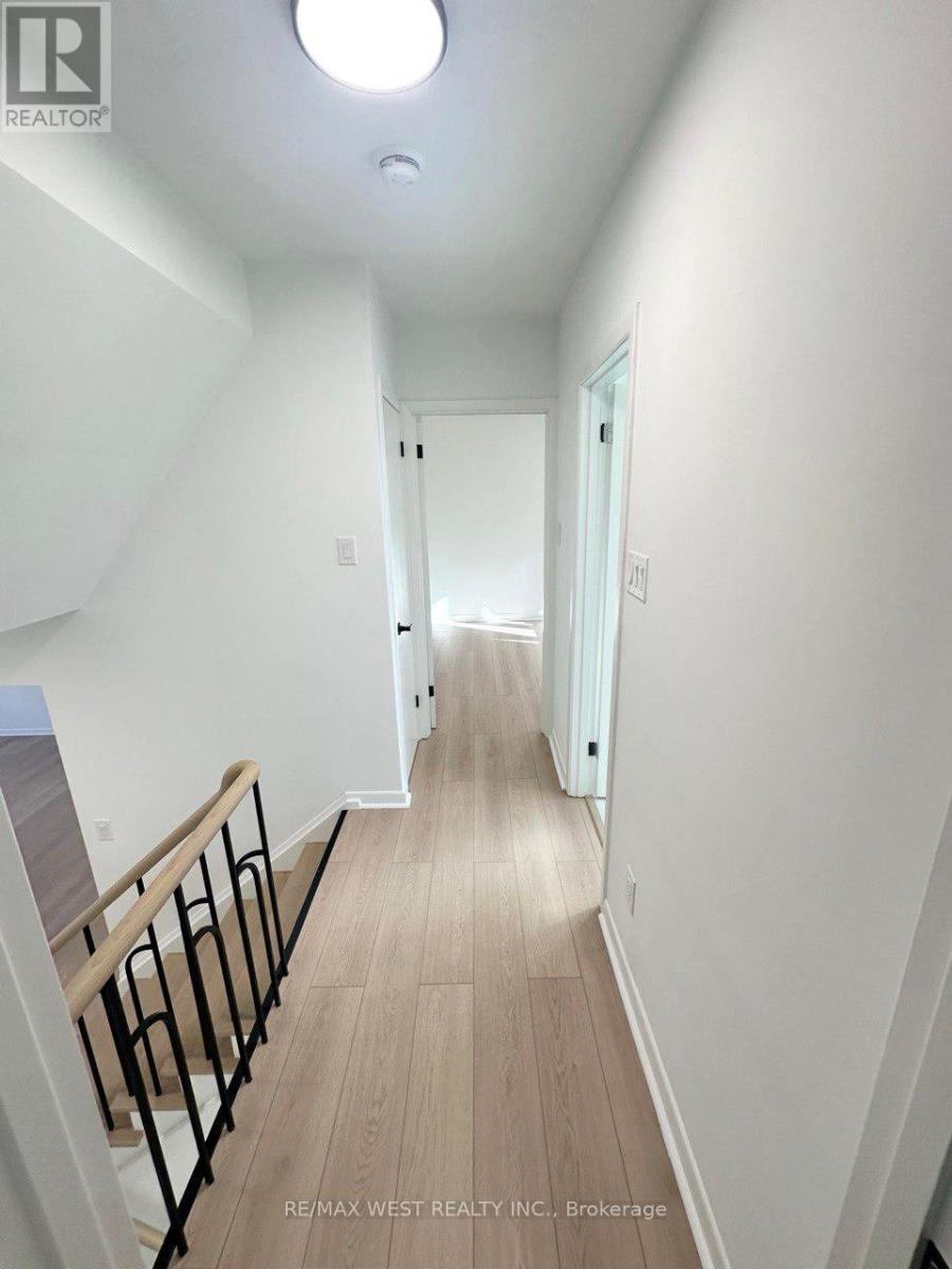 Main - 177 Patricia Avenue, Toronto, Ontario  M2M 1J6 - Photo 16 - C12665928