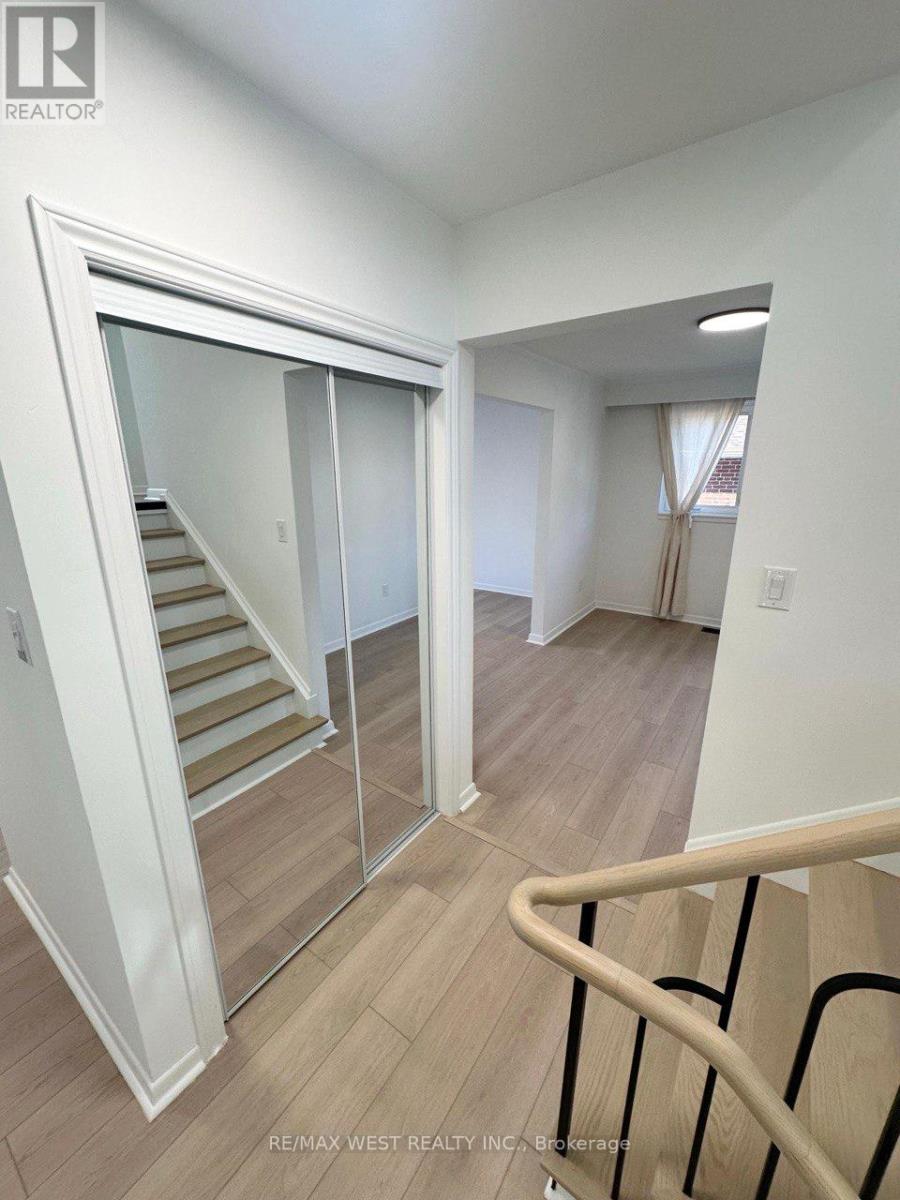 Main - 177 Patricia Avenue, Toronto, Ontario  M2M 1J6 - Photo 6 - C12665928