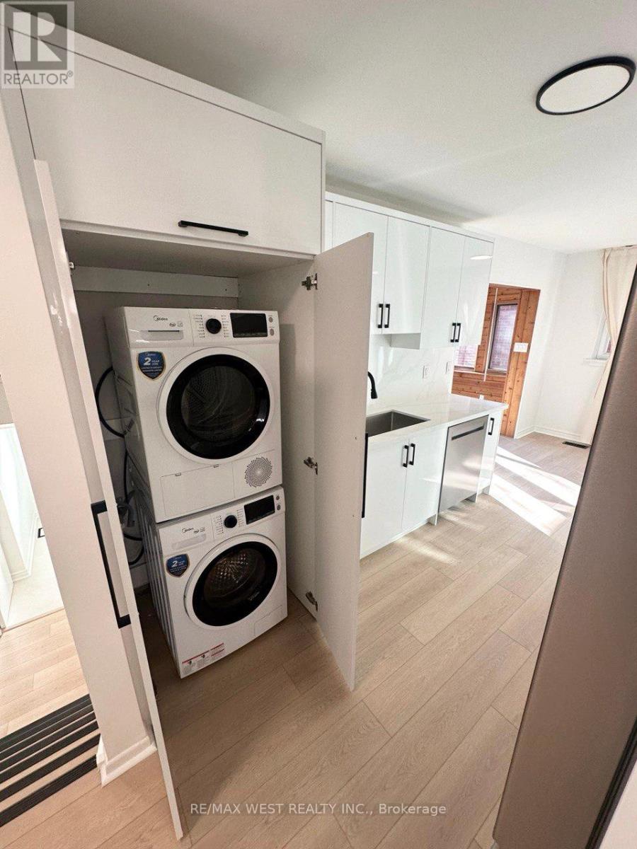 Main - 177 Patricia Avenue, Toronto, Ontario  M2M 1J6 - Photo 9 - C12665928