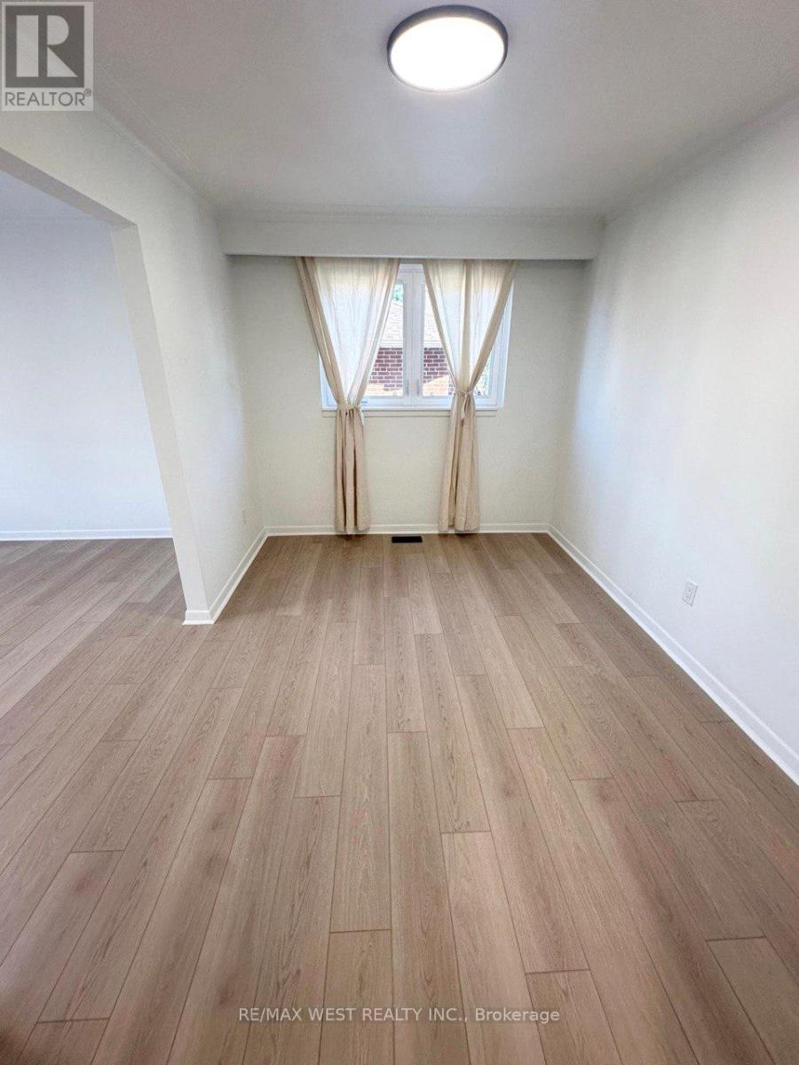 Main - 177 Patricia Avenue, Toronto, Ontario  M2M 1J6 - Photo 7 - C12665928