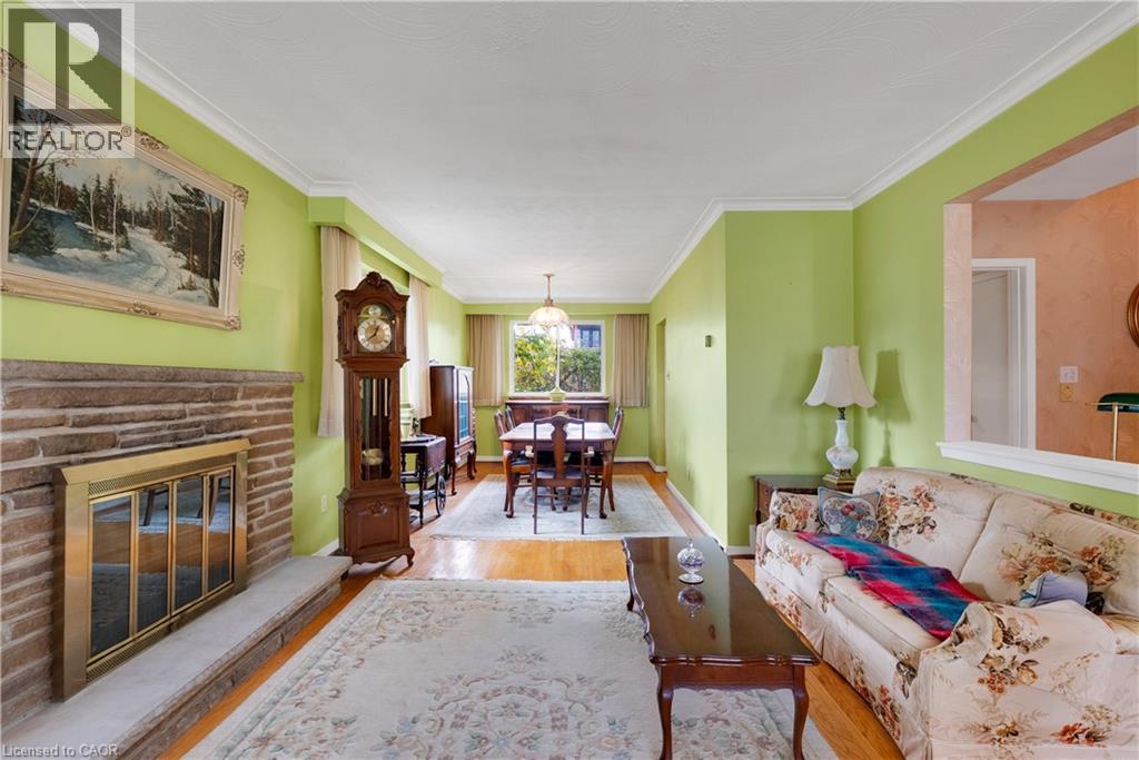 1394 Strathy Avenue, Mississauga, Ontario  L5E 2L3 - Photo 8 - 40788180