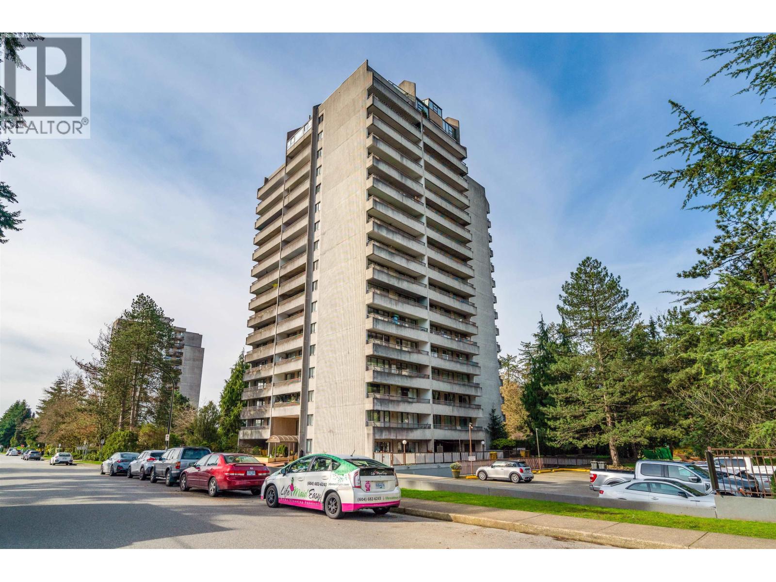 608 6595 WILLINGDON AVENUE, Burnaby, British Columbia