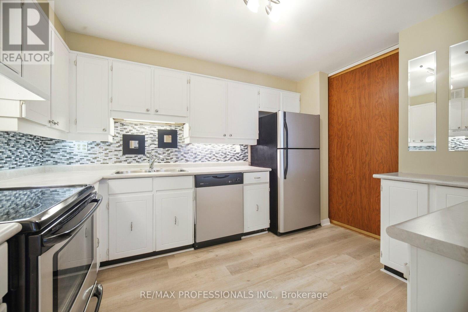 305 - 1400 Dixie Road, Mississauga, Ontario L5E 3E1 - Photo 14 - W12665844