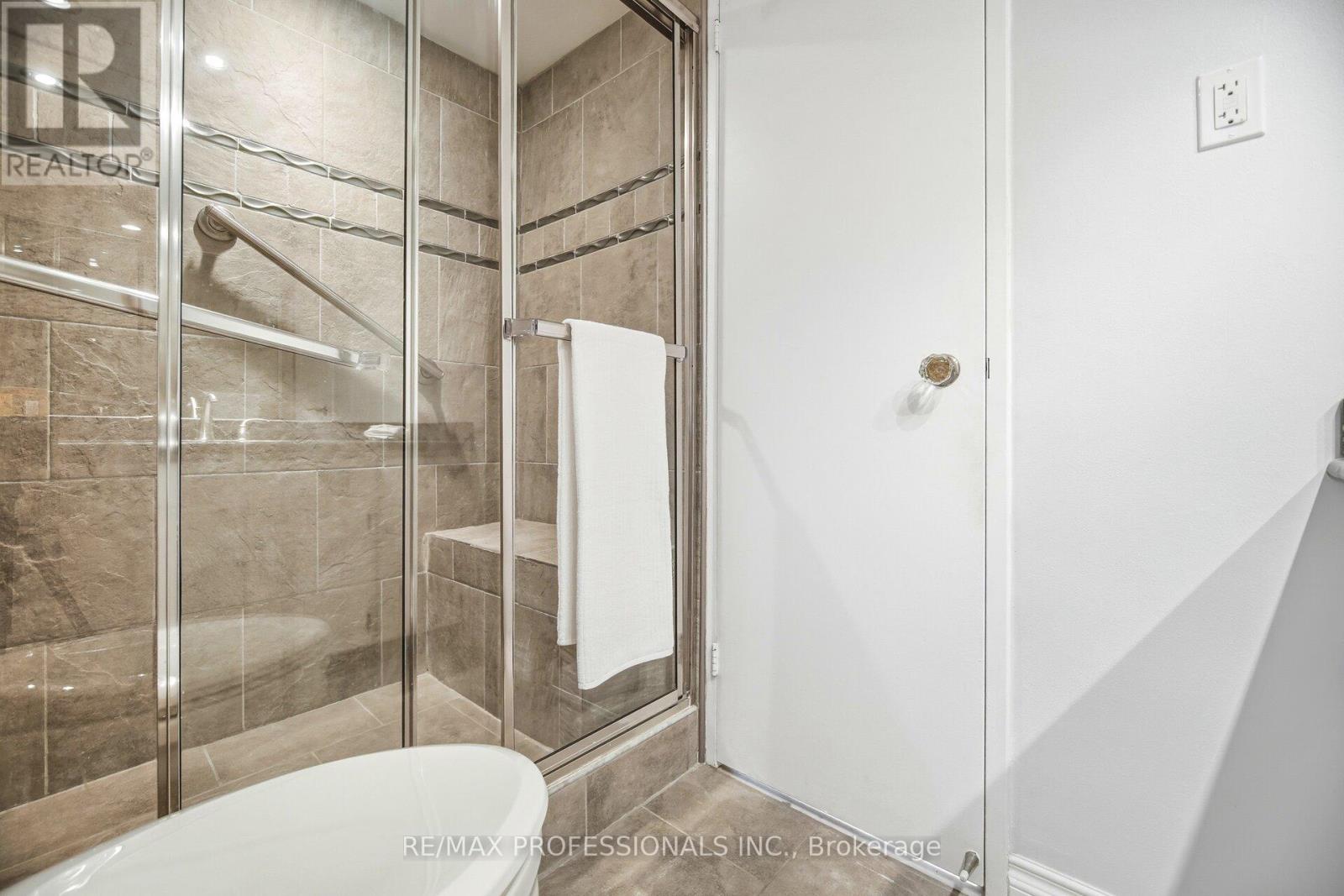 305 - 1400 Dixie Road, Mississauga, Ontario L5E 3E1 - Photo 20 - W12665844