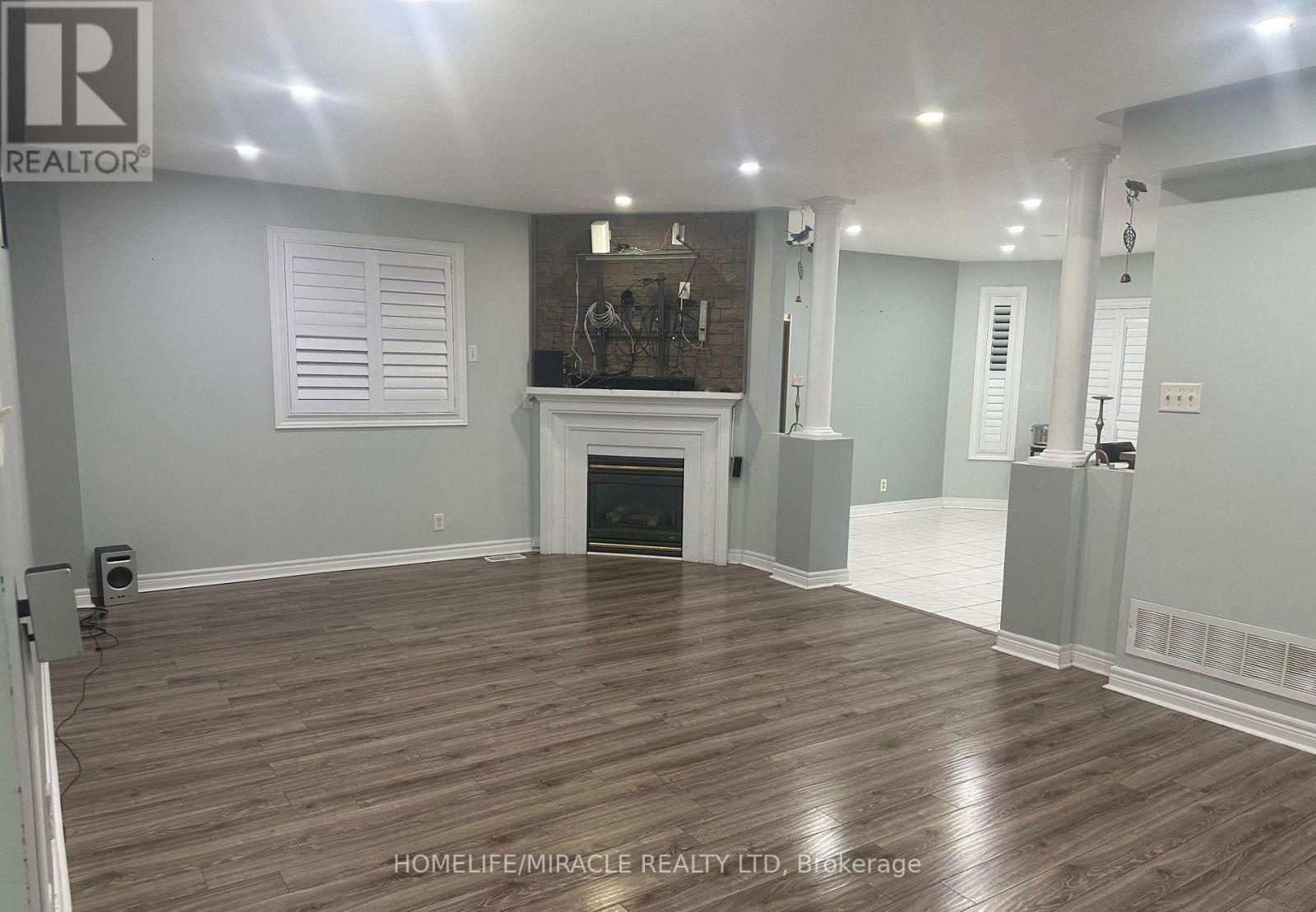 10 Pertosa Drive, Brampton, Ontario  L6X 4V7 - Photo 8 - W12670250