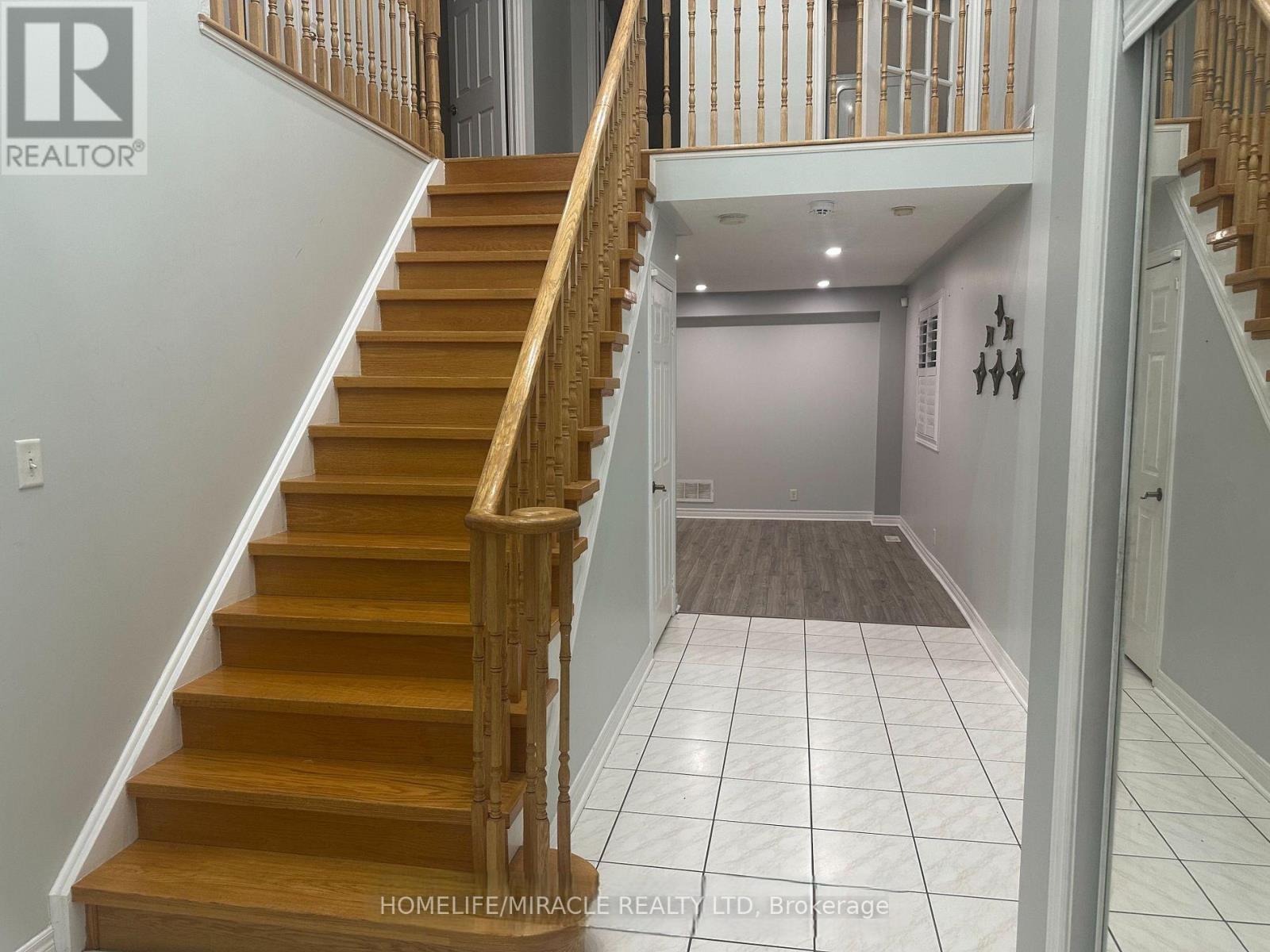 10 Pertosa Drive, Brampton, Ontario  L6X 4V7 - Photo 9 - W12670250