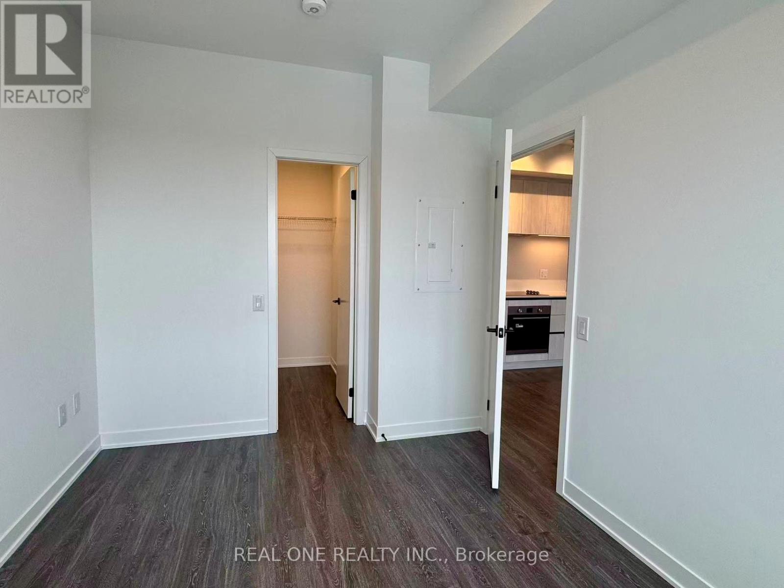 2102 - 2495 Eglinton Avenue W, Mississauga, Ontario  L5M 2T2 - Photo 4 - W12670256