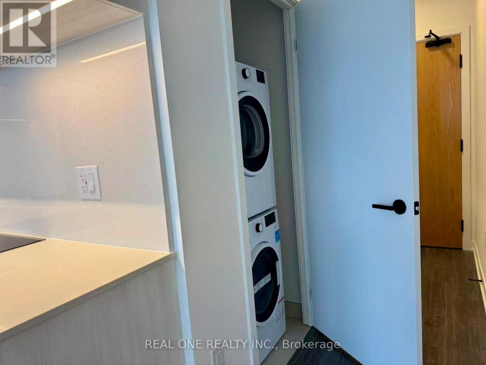 2102 - 2495 Eglinton Avenue W, Mississauga, Ontario  L5M 2T2 - Photo 9 - W12670256