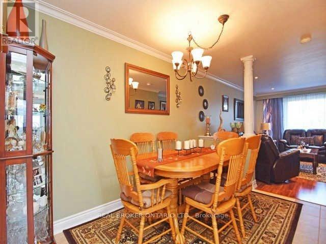 Main - 1602 Coram Crescent, Mississauga, Ontario  L4X 1K9 - Photo 8 - W12670290