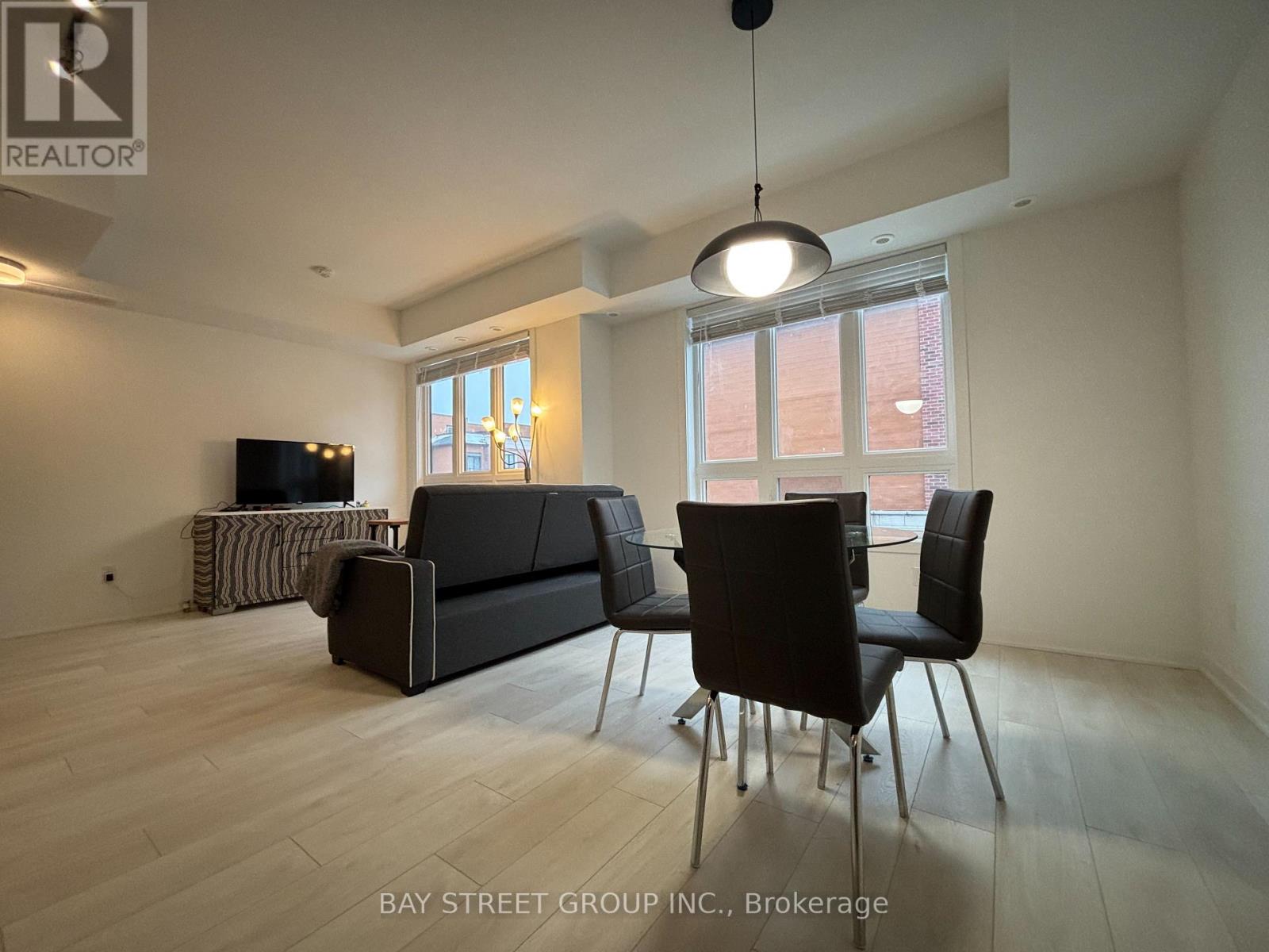 12 - 4017 Hickory Drive, Mississauga, Ontario  L4W 0G6 - Photo 3 - W12670292