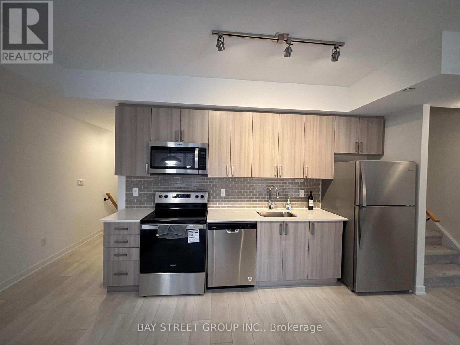 12 - 4017 Hickory Drive, Mississauga, Ontario  L4W 0G6 - Photo 5 - W12670292