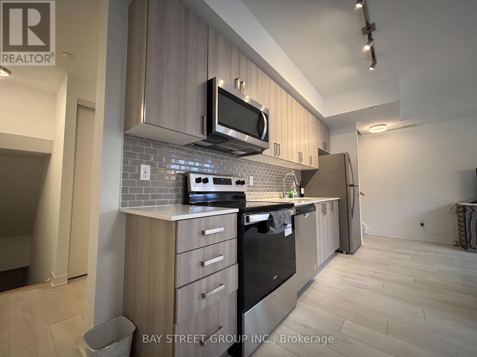 12 - 4017 Hickory Drive, Mississauga, Ontario  L4W 0G6 - Photo 6 - W12670292