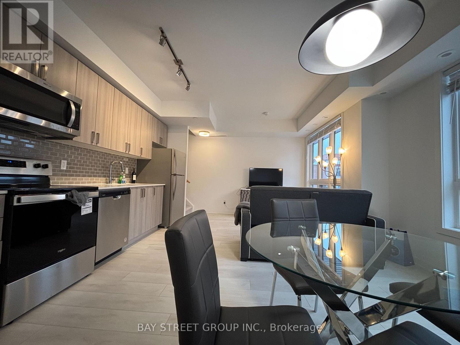 12 - 4017 Hickory Drive, Mississauga, Ontario  L4W 0G6 - Photo 8 - W12670292