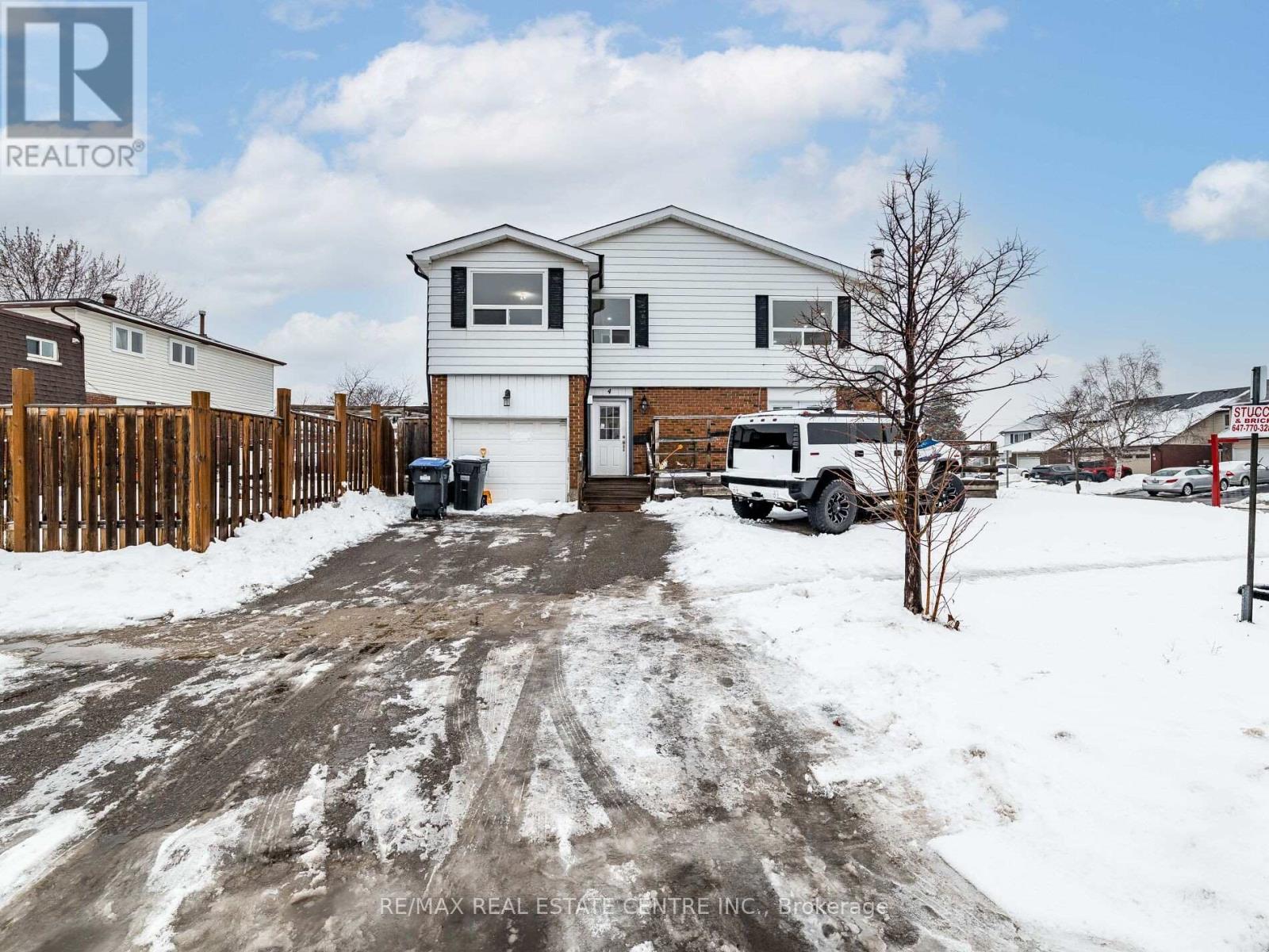 4 HORNE DRIVE, Brampton, Ontario