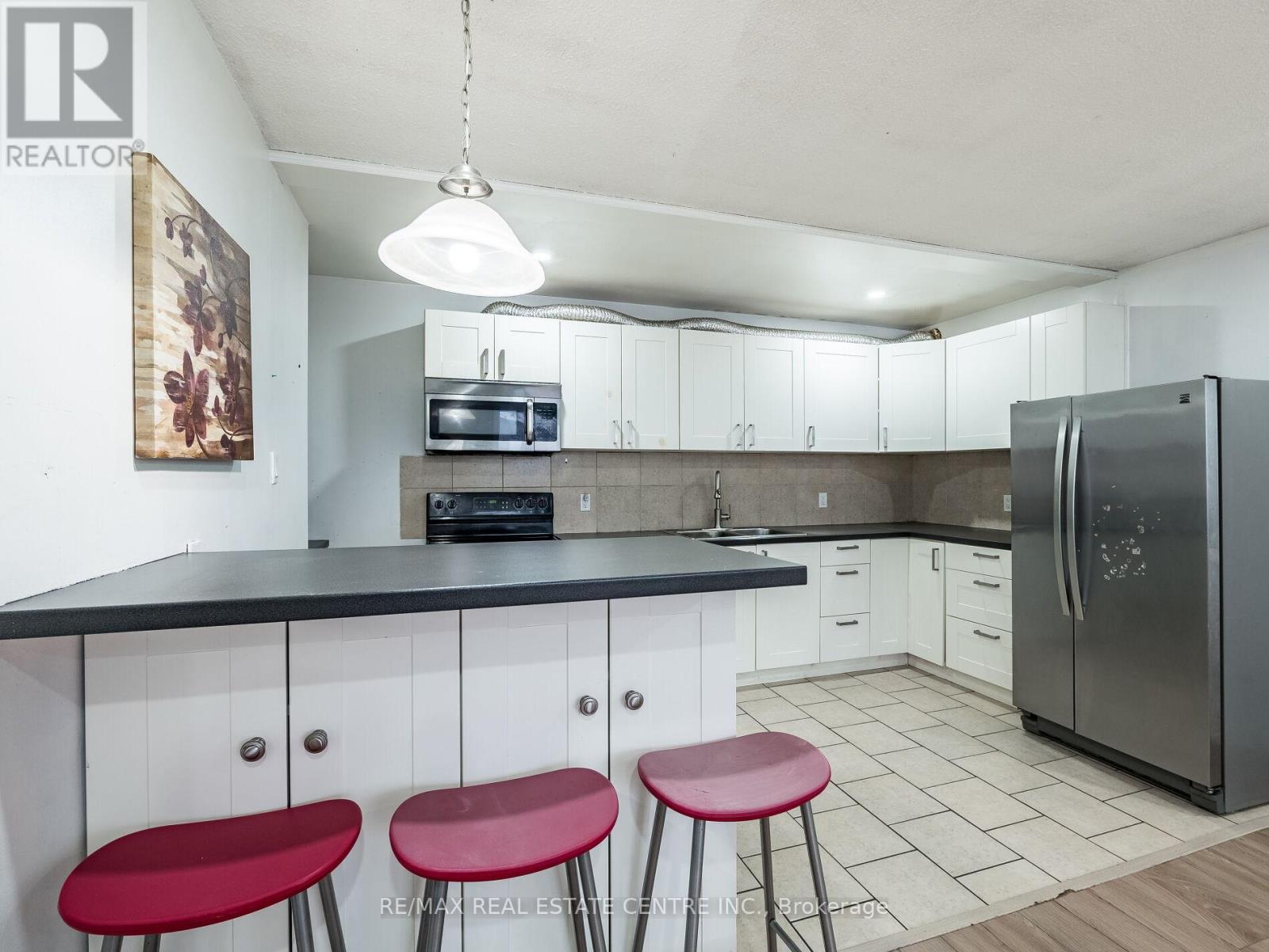 4 Horne Drive, Brampton, Ontario  L6V 2V3 - Photo 12 - W12670294