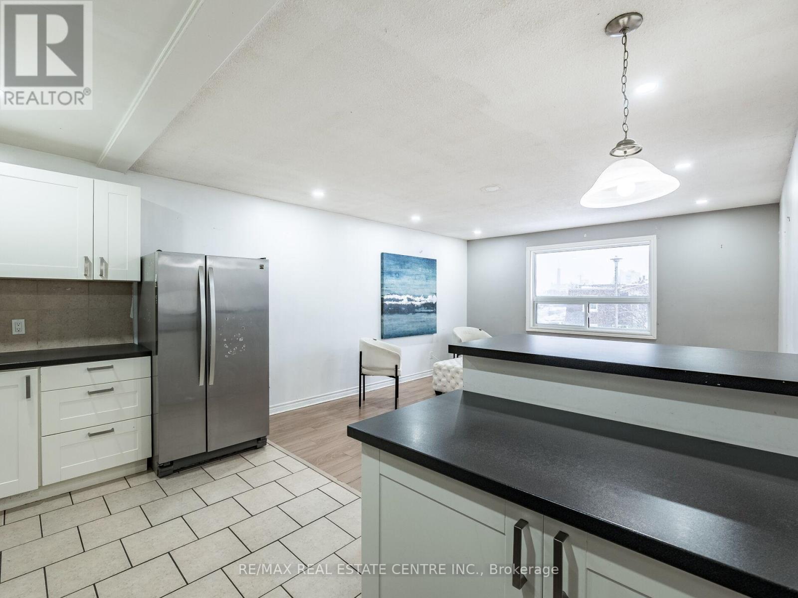 4 Horne Drive, Brampton, Ontario  L6V 2V3 - Photo 15 - W12670294