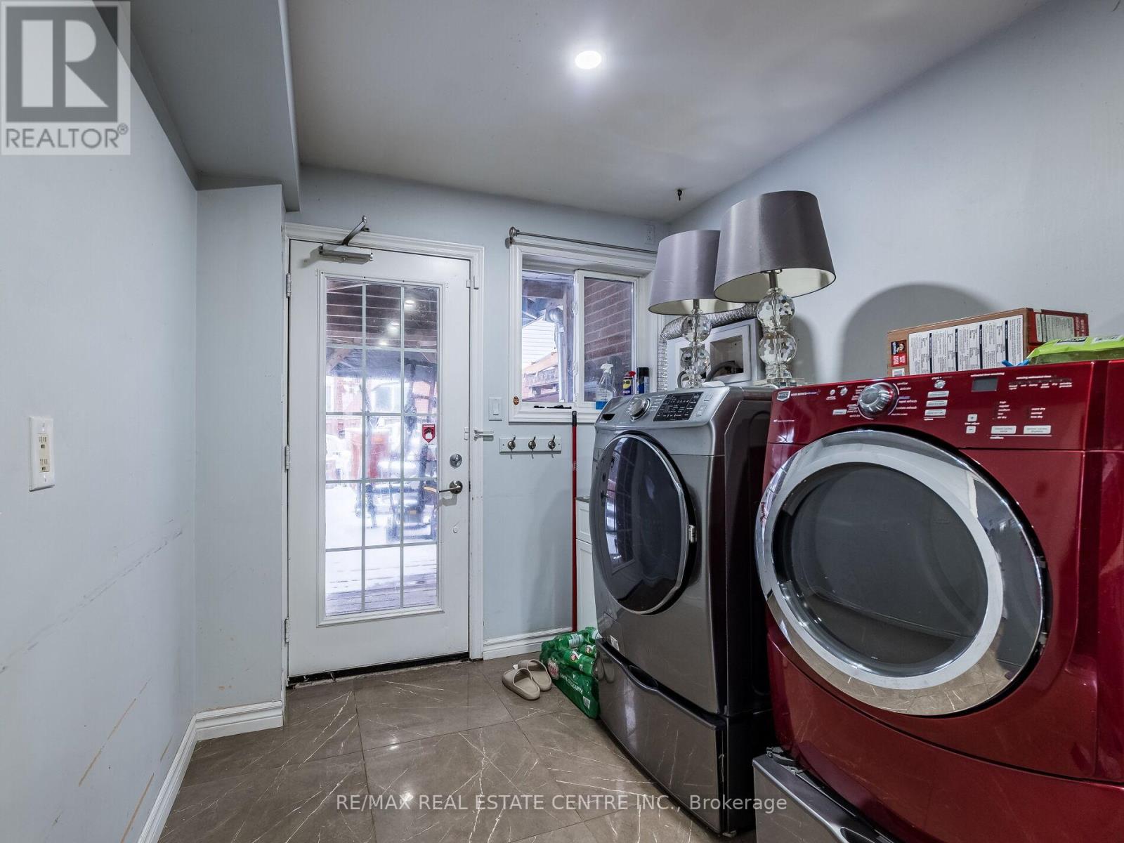 4 Horne Drive, Brampton, Ontario  L6V 2V3 - Photo 33 - W12670294