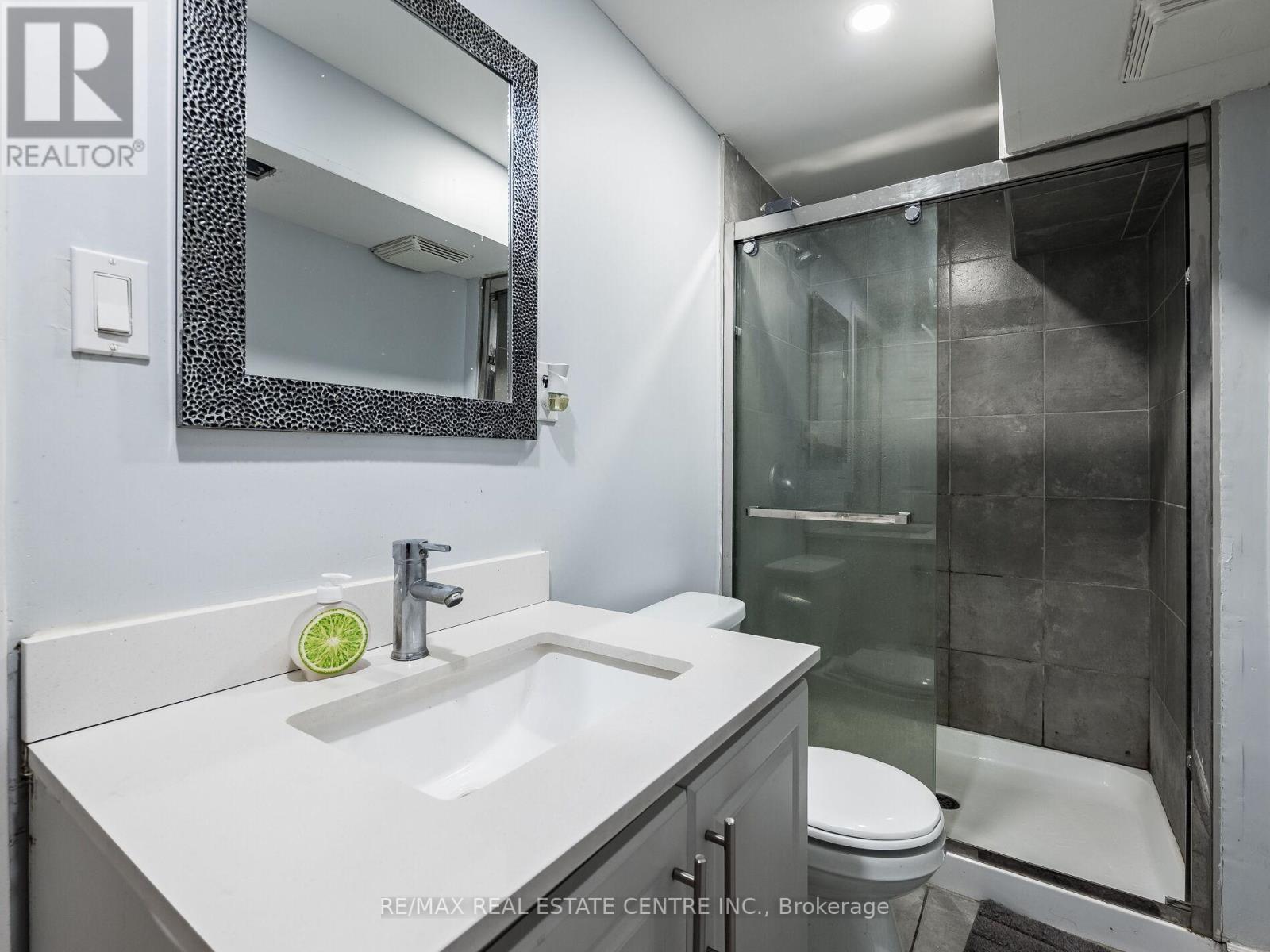 4 Horne Drive, Brampton, Ontario  L6V 2V3 - Photo 47 - W12670294