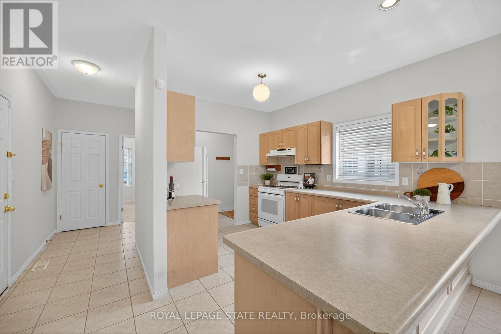 33 - 213 Nash Road S, Hamilton, Ontario L8K 6S2 - Photo 10 - X12670284