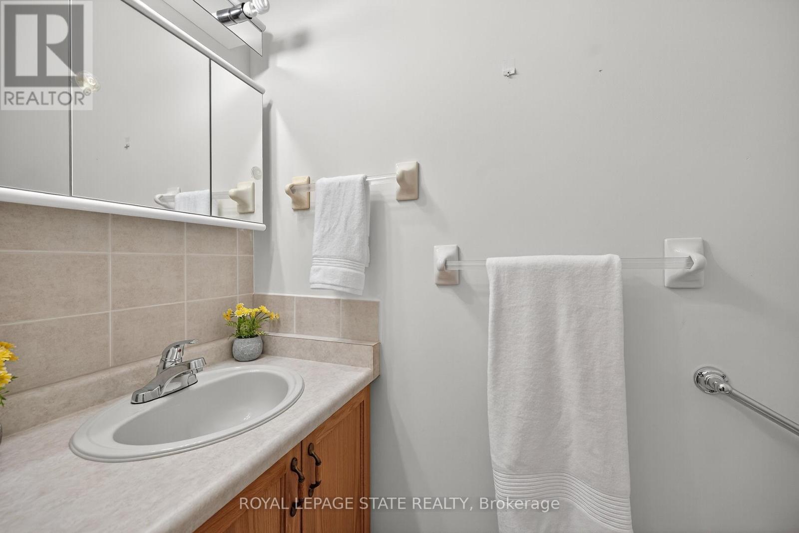 33 - 213 Nash Road S, Hamilton, Ontario L8K 6S2 - Photo 28 - X12670284