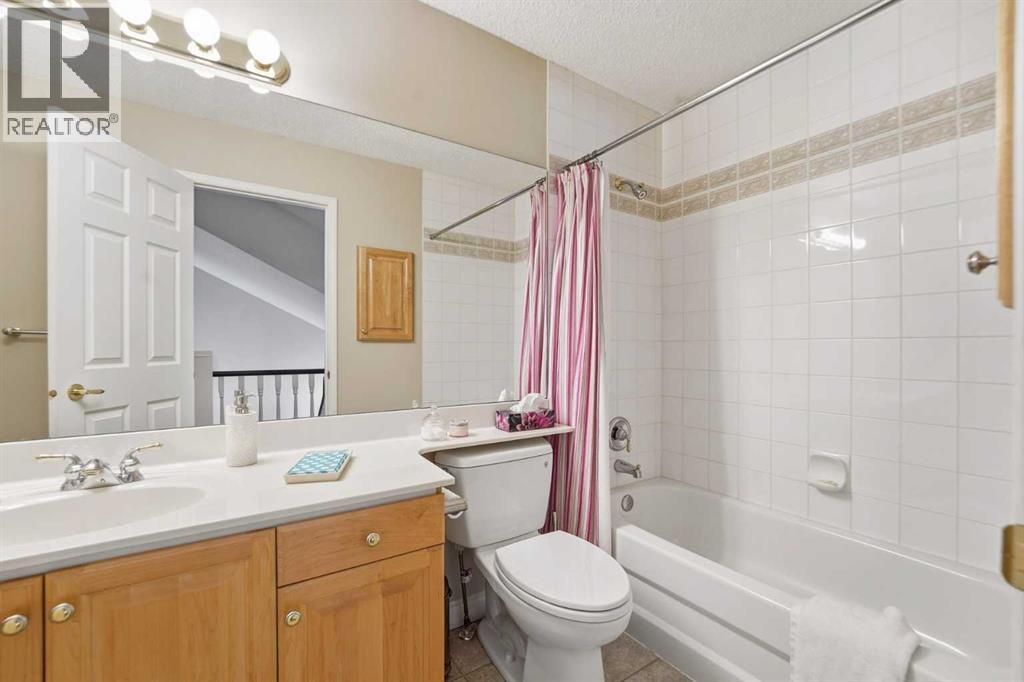 39 Varsity Estates Park Nw, Calgary, Alberta  T3A 6A4 - Photo 24 - A2276925