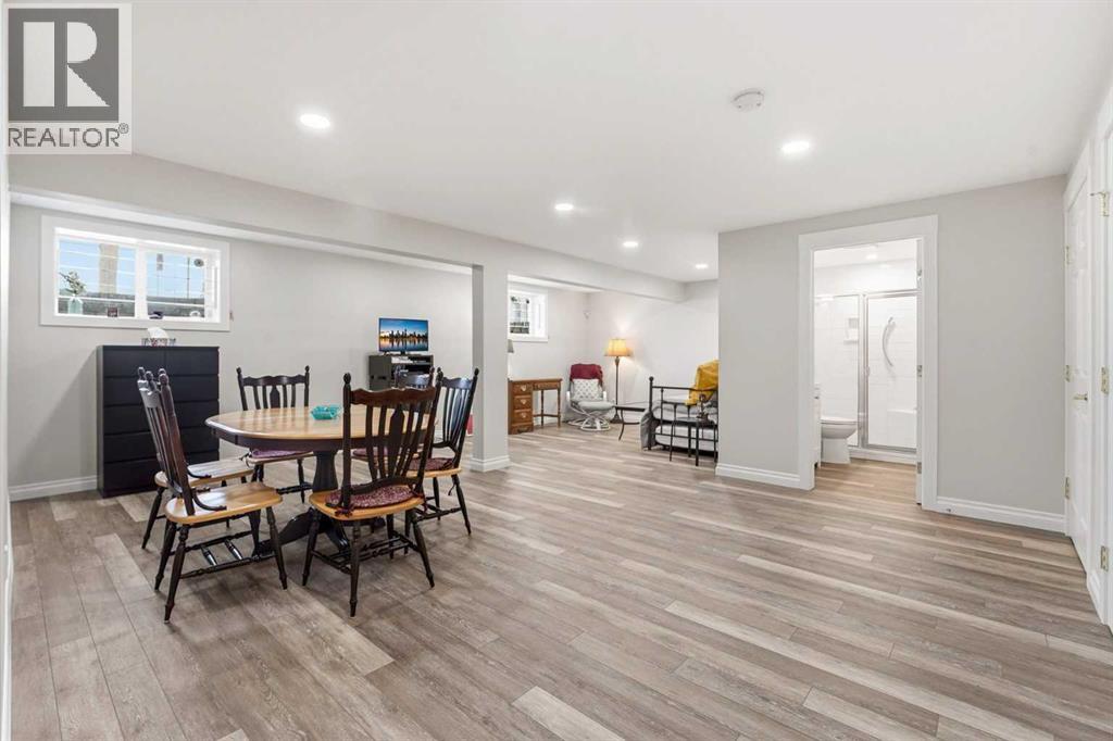 39 Varsity Estates Park Nw, Calgary, Alberta  T3A 6A4 - Photo 25 - A2276925