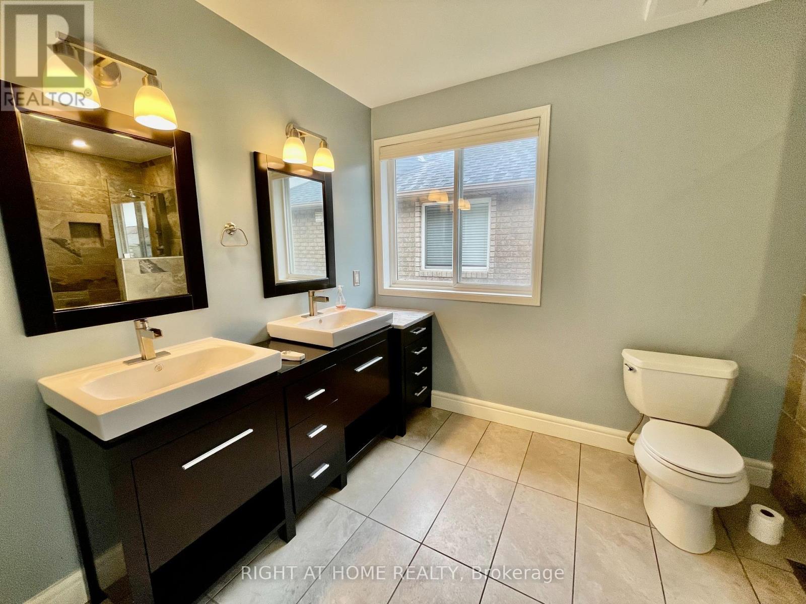 204 Country Lane, Barrie, Ontario  L4N 0W1 - Photo 6 - S12669518