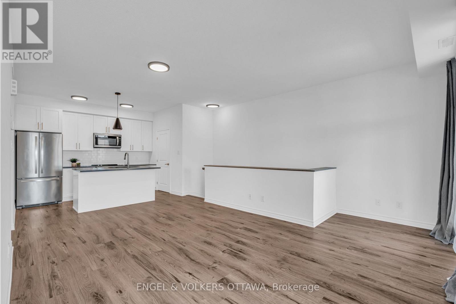 C - 40 Jaguar Private, Ottawa, Ontario  K2V 0J2 - Photo 11 - X12670332