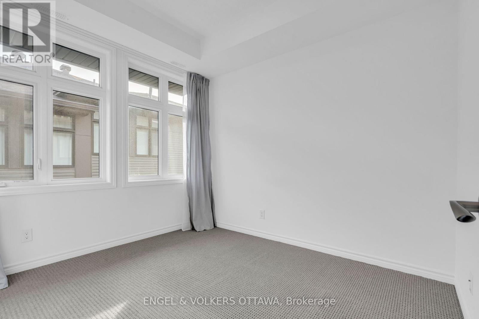 C - 40 Jaguar Private, Ottawa, Ontario  K2V 0J2 - Photo 18 - X12670332