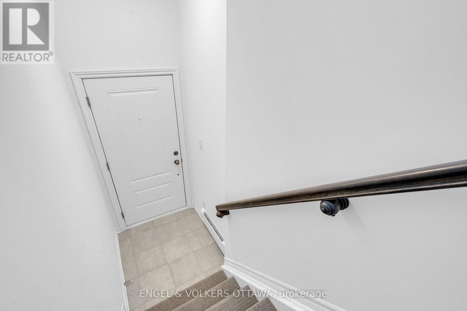 C - 40 Jaguar Private, Ottawa, Ontario  K2V 0J2 - Photo 3 - X12670332