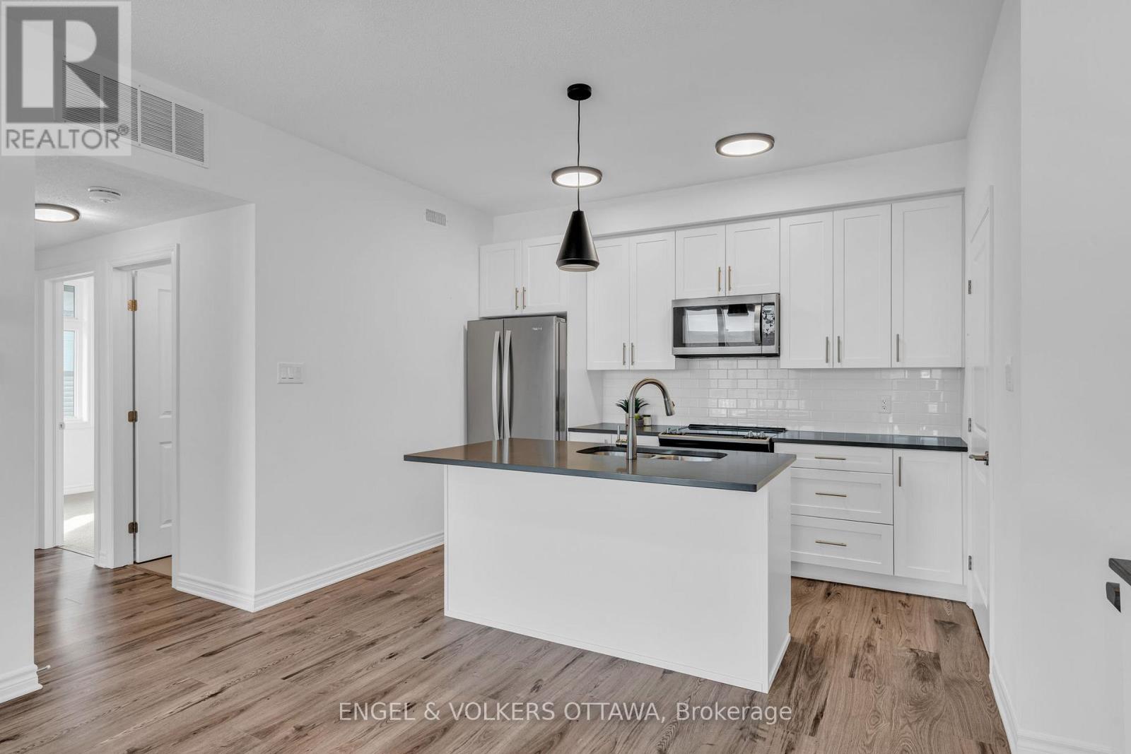 C - 40 Jaguar Private, Ottawa, Ontario  K2V 0J2 - Photo 4 - X12670332