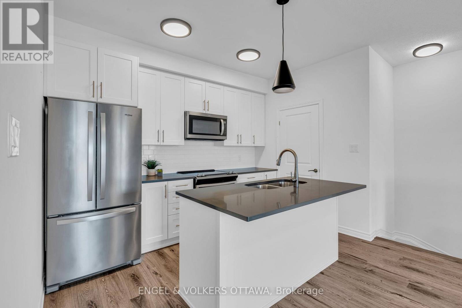 C - 40 Jaguar Private, Ottawa, Ontario  K2V 0J2 - Photo 5 - X12670332