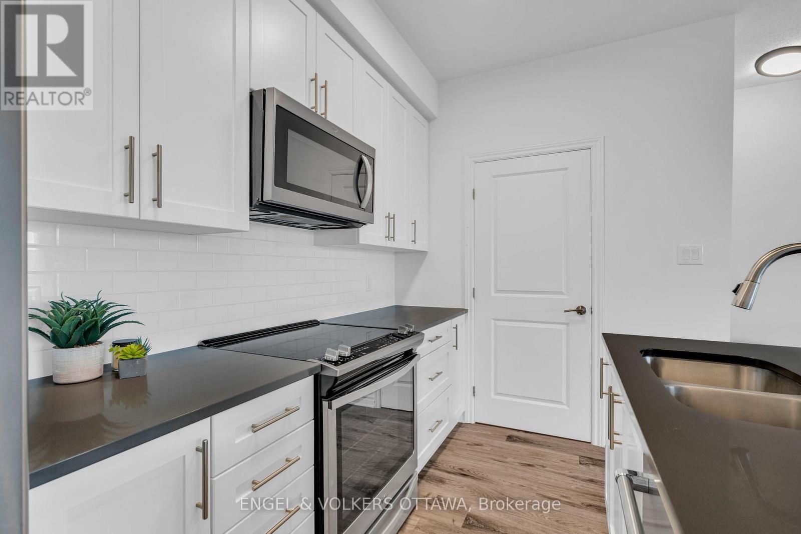 C - 40 Jaguar Private, Ottawa, Ontario  K2V 0J2 - Photo 6 - X12670332