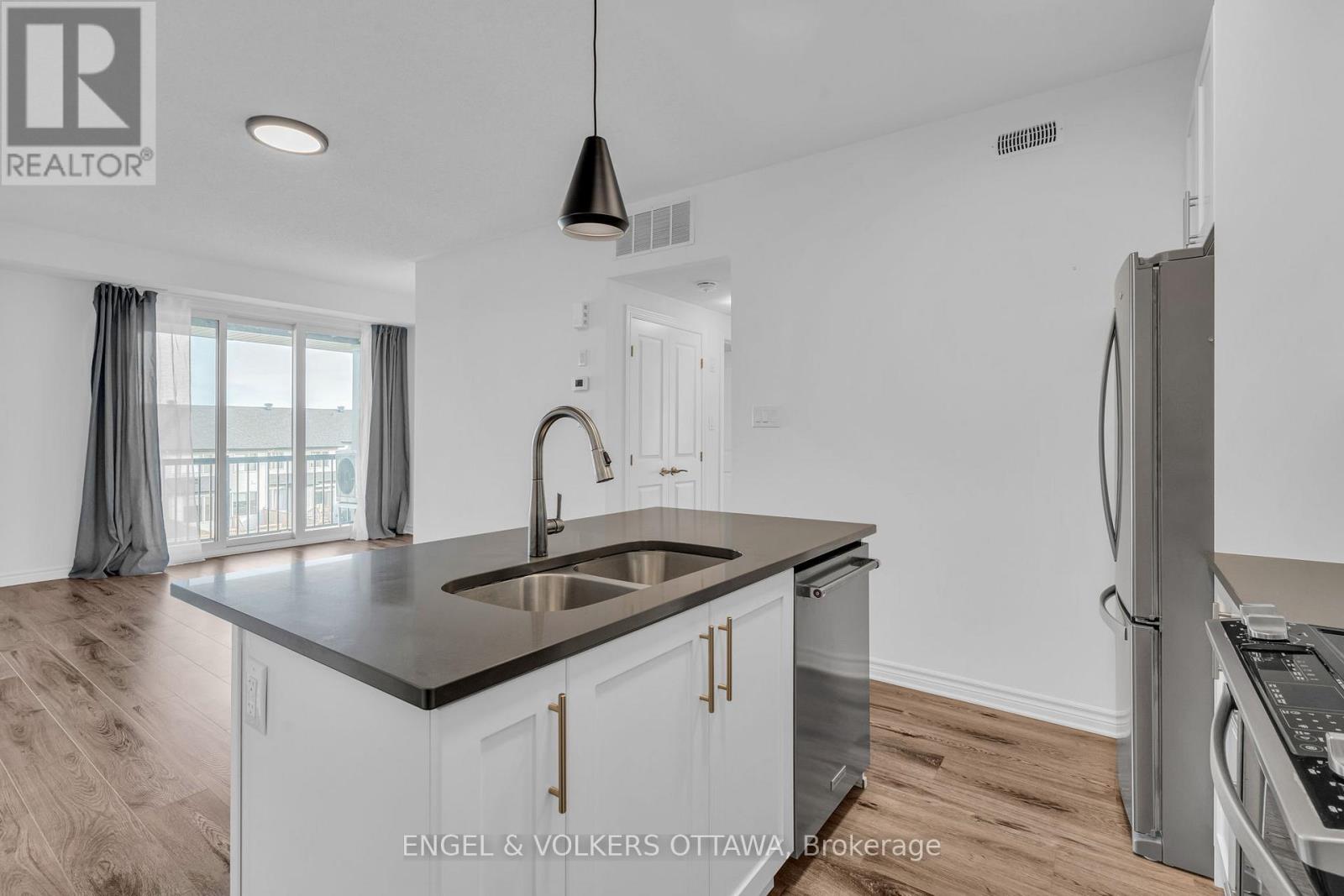 C - 40 Jaguar Private, Ottawa, Ontario  K2V 0J2 - Photo 7 - X12670332