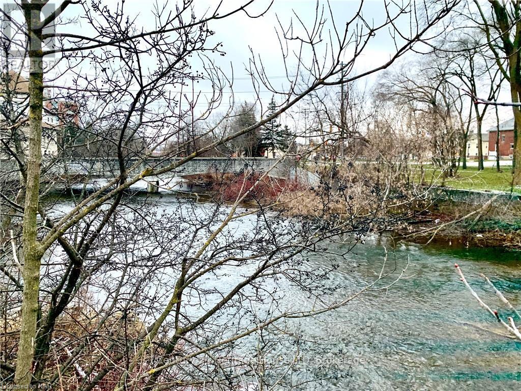 501 - 73 Arthur Street S, Guelph, Ontario  N1E 0S6 - Photo 2 - X12670342