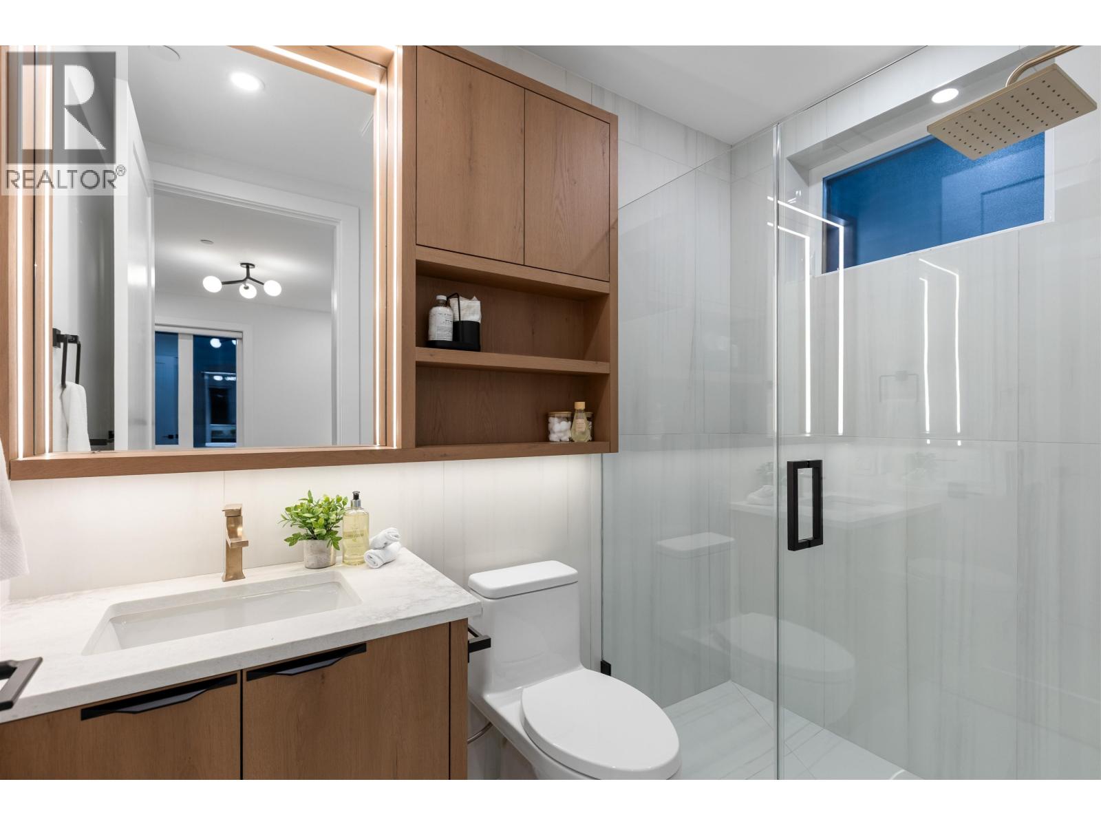 2 2435 Napier Street, Vancouver, British Columbia V5K 2W2 - Photo 10 - R3076809