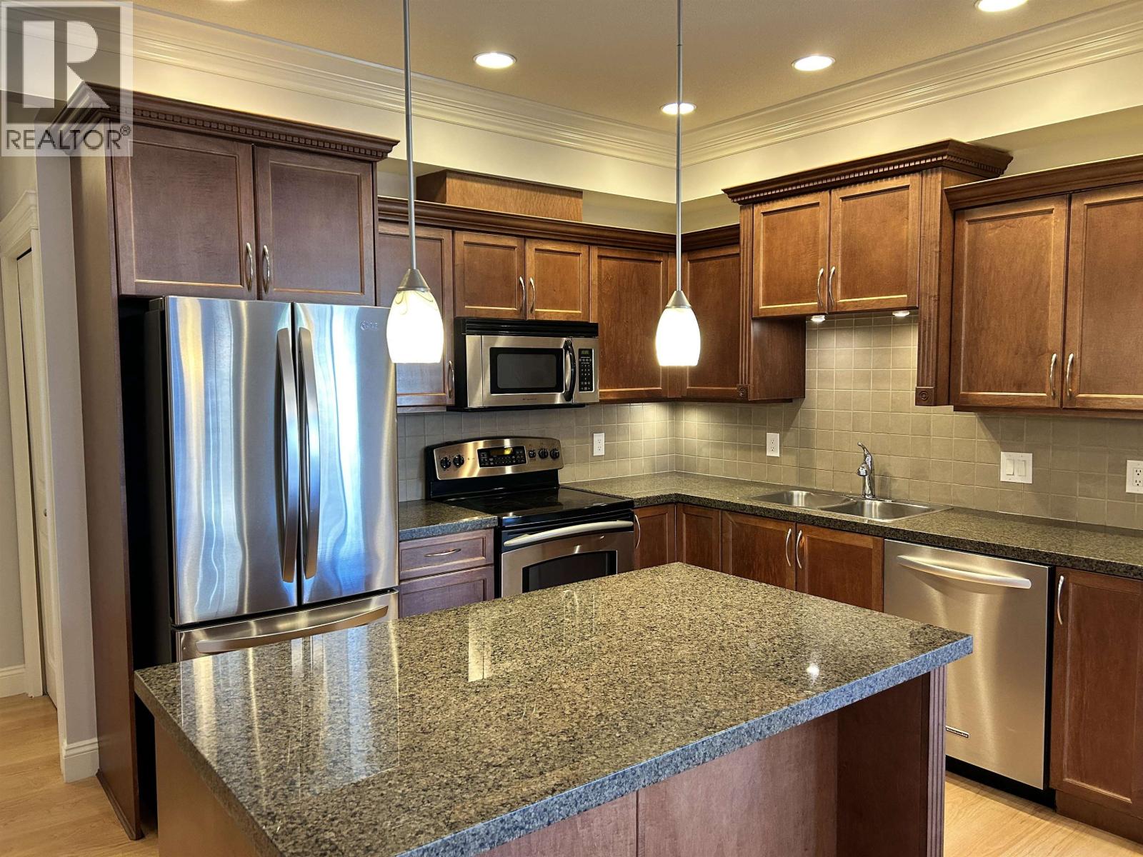 215 22150 Dewdney Trunk Road, Maple Ridge, British Columbia  V2X 3H6 - Photo 8 - R3076817