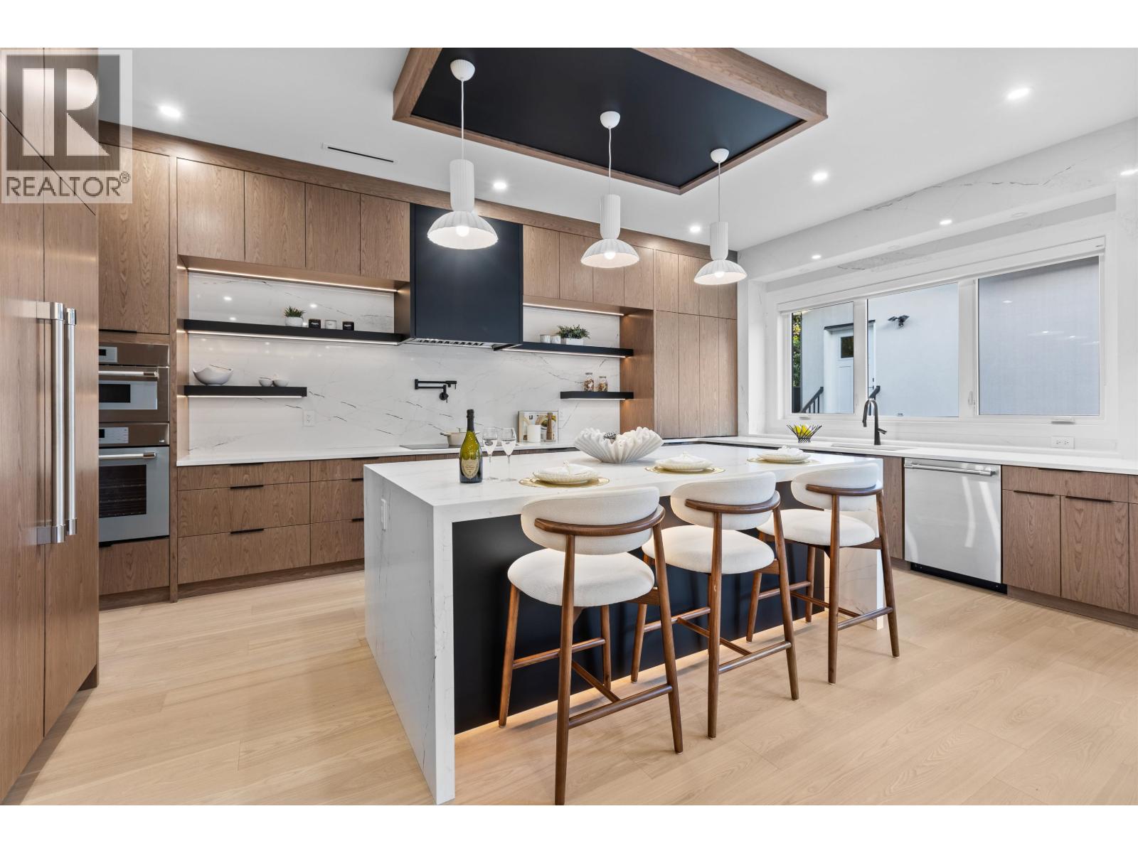 7370 Burris Street, Burnaby, British Columbia  V5E 1Y5 - Photo 5 - R3076792