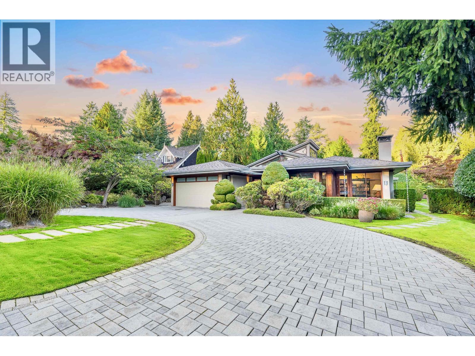 389 MOYNE DRIVE, West Vancouver, British Columbia