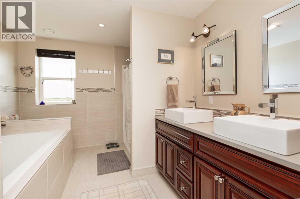 3 Western Crescent, Rural Vulcan County, Alberta  T0L 2B0 - Photo 18 - A2271600