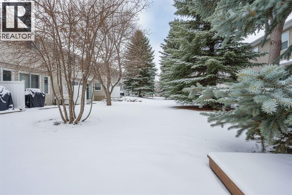 12 Millrise Green Sw, Calgary, Alberta  T2Y 3E8 - Photo 4 - A2276631