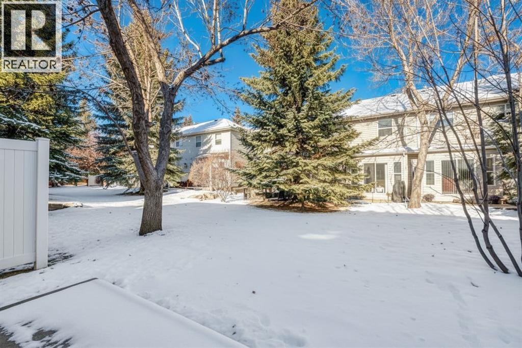 12 Millrise Green Sw, Calgary, Alberta  T2Y 3E8 - Photo 3 - A2276631