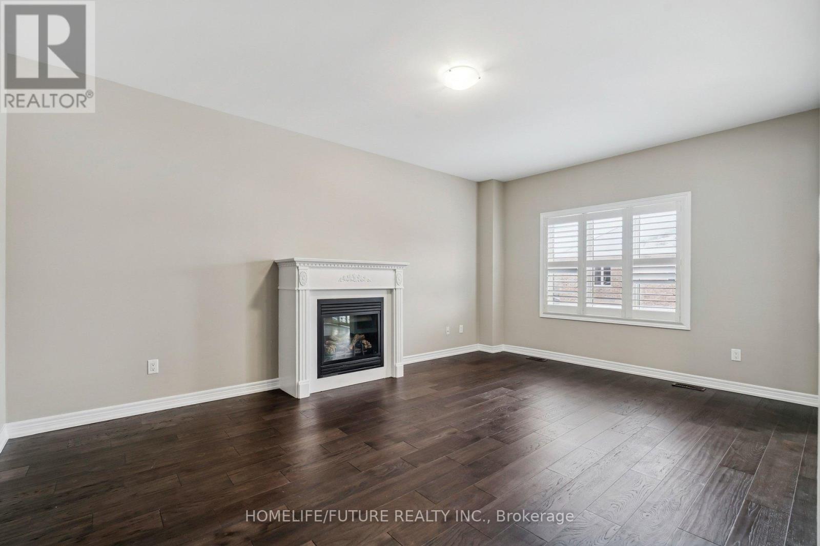 Main & 2nd - 1399 Lormel Gate Avenue, Innisfil (Lefroy), Ontario  L0L 1W0 - Photo 11 - N12670350