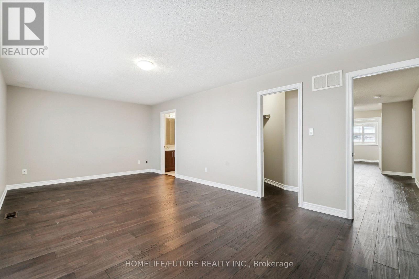 Main & 2nd - 1399 Lormel Gate Avenue, Innisfil (Lefroy), Ontario  L0L 1W0 - Photo 19 - N12670350