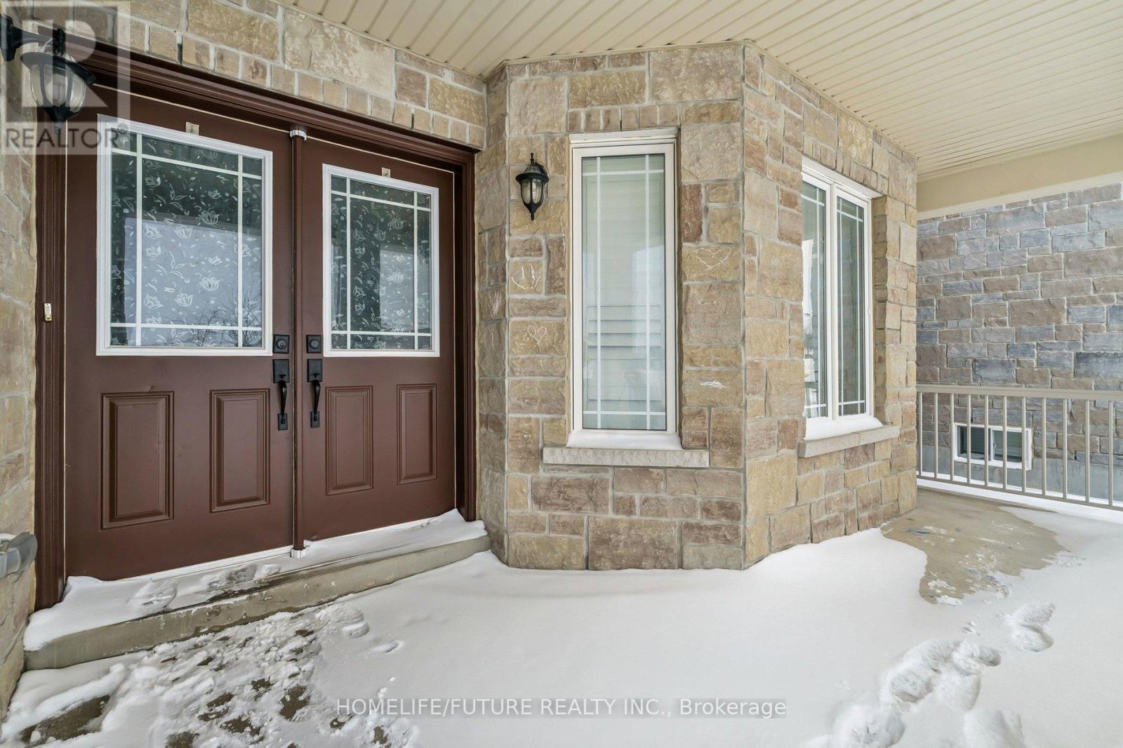 1399 Lormel Gate Avenue, Innisfil, Ontario  L0L 1W0 - Photo 2 - N12670354