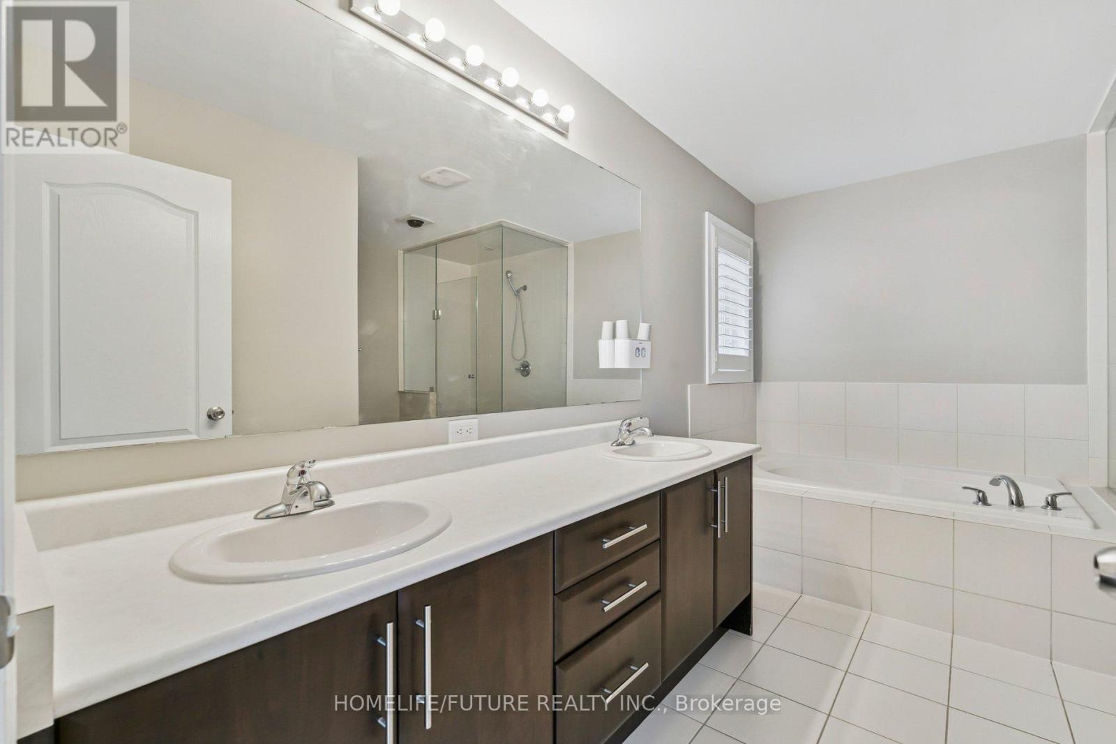 1399 Lormel Gate Avenue, Innisfil, Ontario  L0L 1W0 - Photo 20 - N12670354