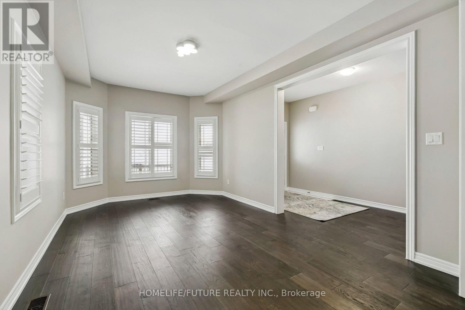 1399 Lormel Gate Avenue, Innisfil, Ontario  L0L 1W0 - Photo 4 - N12670354