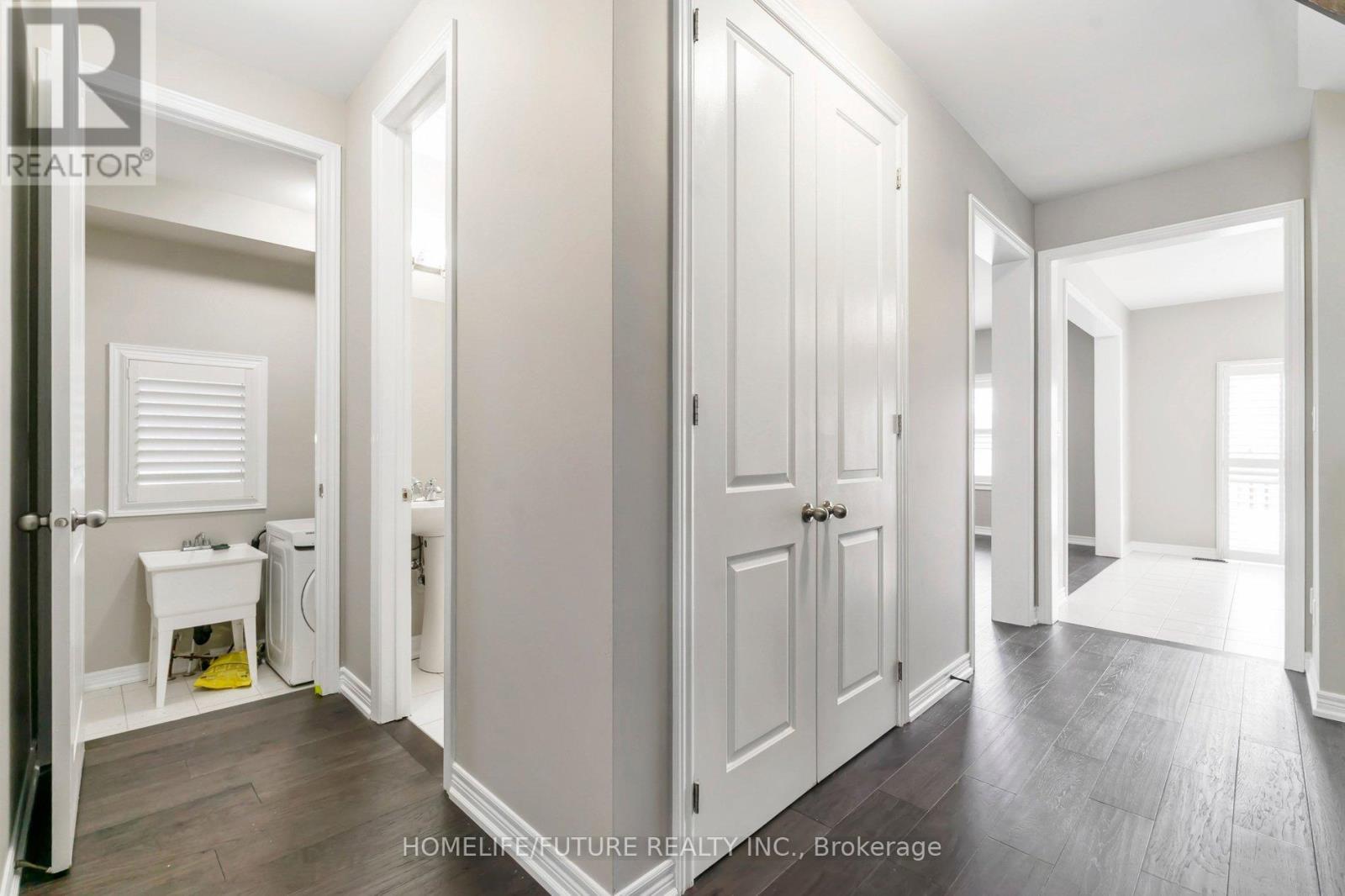 1399 Lormel Gate Avenue, Innisfil, Ontario  L0L 1W0 - Photo 8 - N12670354