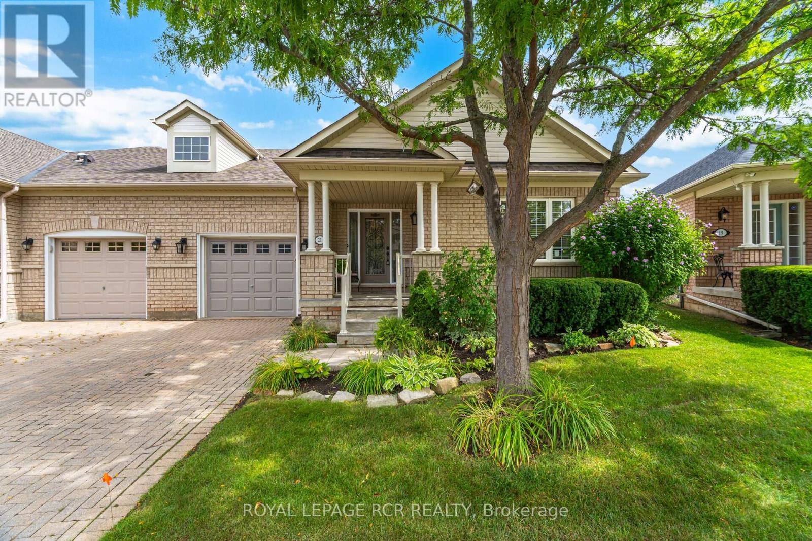21 SEASHELL PLACE, Brampton, Ontario